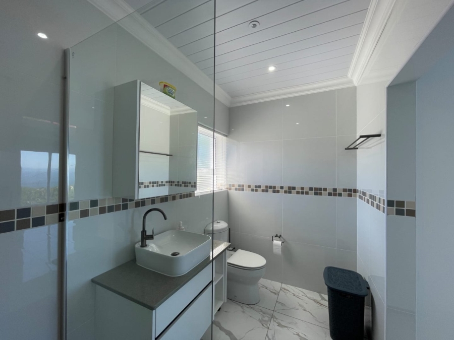 5 Bedroom Property for Sale in Dana Bay Western Cape